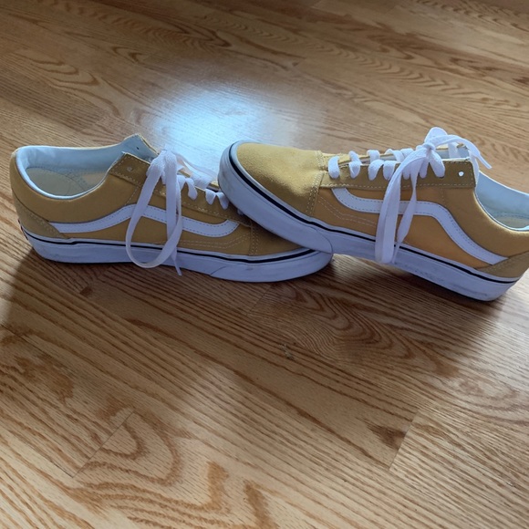 Yellow Vans - Picture 3 of 7